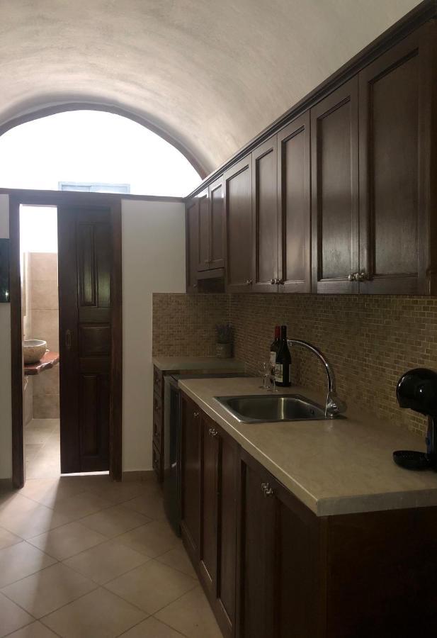 Amaryllis Suites Santorini 산토리니 외부 사진